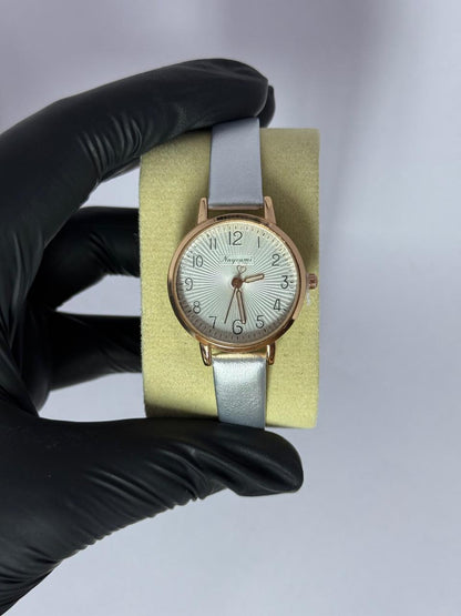 Girls watches Retro small leather Digital watch